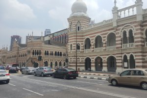 Photo taken at Jalan Sultan Hishamuddin, City Centre, 50000 Kuala Lumpur, Wilayah Persekutuan Kuala Lumpur, Malaysia with Samsung SM-G920I