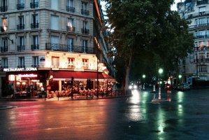 Photo taken at Place du Général Gouraud, 75007 Paris, France with Apple iPhone 5s
