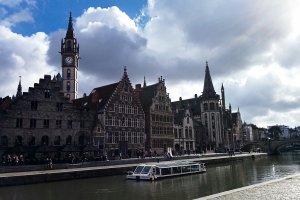 Photo taken at Korenlei 8-9, 9000 Gent, Belgium with LGE Nexus 5