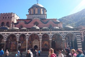 Photo taken at 107 14, 2643 Rilski manastir, Bulgaria with Sony E6553