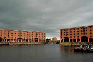 Photo taken at Salthouse Quay, Liverpool, Merseyside L3, UK with NIKON COOLPIX P7000