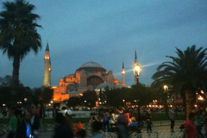 Photo taken at Binbirdirek Mahallesi, Sultan Ahmet Parkı, 34122 Fatih/İstanbul, Turkey with Apple iPhone 3GS
