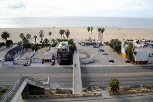 Photo taken at 904-988 Ocean Avenue, Santa Monica, CA 90403, USA with Canon EOS 6D