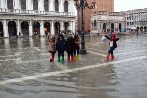 Photo taken at Piazza San Marco, 619, 30100 Venezia, Italy with OLYMPUS TG-835