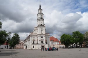 Photo taken at Rotušės a. 4-6, Kaunas 44280, Lithuania with Samsung WB650 / VLUU WB650 / WB660