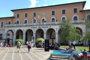 Photo taken at Piazza della Stazione, 2, 56125 Pisa PI, Italy with Apple iPhone 5