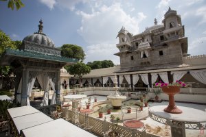 Photo taken at Pichola, Udaipur, Rajasthan 313001, India with Canon EOS 6D
