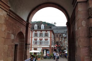 Photo taken at Neckarstaden 58, 69117 Heidelberg, Germany with Apple iPhone 4S