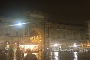 Photo taken at Piazza della Repubblica, 10, 50123 Firenze, Italy with Apple iPhone 4S