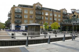 Photo taken at 1 Putney High Street, London SW15 1SZ, UK with Canon PowerShot A570 IS