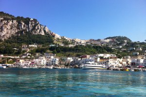 Photo taken at Via Cristoforo Colombo, 63, 80073 Capri NA, Italy with Apple iPhone 4
