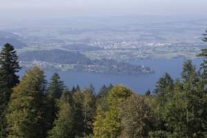Photo taken at Lienisberg 8, 6318 Walchwil, Switzerland with Canon EOS 1100D