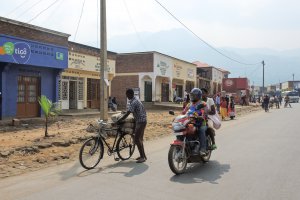 Photo taken at Ruhengeri-Gisenyi Road, Rubavu, Rwanda with NIKON COOLPIX P7700