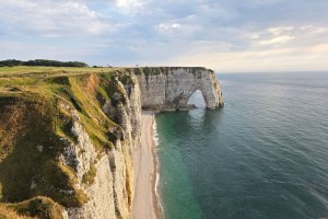 Photo taken at Escalier de Service, Étretat, Le Havre, Seine-Maritime, Normandy, Metropolitan France, 76790, France with Samsung Galaxy Z Fold7