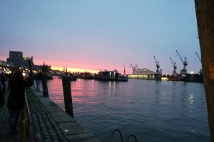 Photo taken at Fischmarkt 2B, 22767 Hamburg, Germany with HUAWEI EVA-L09