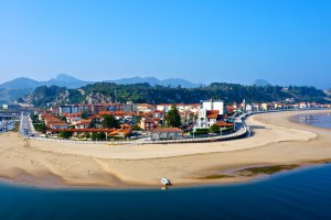 Photo taken at Travesía Ramón Soto, 6, 33560 Ribadesella, Asturias, Spain with SONY NEX-6