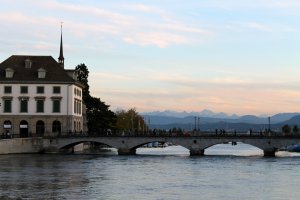 Photo taken at Rathausbrücke, 8001 Zürich, Switzerland with Canon EOS 1100D