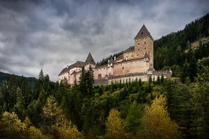 Photo taken at Murtal Straße, 5585, Austria with NIKON D800