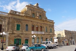 Photo taken at Pjazza San Ġwann Battista, Ix-Xewkija, Malta with SONY DSC-HX9V