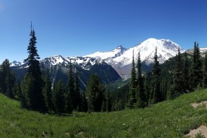 Photo taken at Sunrise Rim Trail, Ashford, WA 98304, USA with Samsung SM-G925A