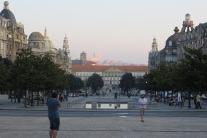 Photo taken at Avenida dos Aliados 291, 4000-407 Porto, Portugal with Canon PowerShot SX260 HS