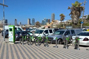 Zelda Shne'orson Mishovski Street, Tel Aviv-Yafo, Israel