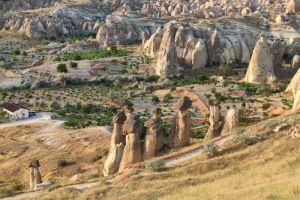 Photo taken at Çavuşin Castle, Vadi Sokak, Çavuşin, Avanos, Nevşehir, Central Anatolia Region, Turkey with Xiaomi MI 8