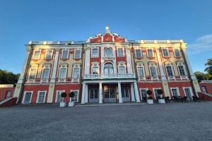 Photo taken at August Weizenbergi, Kadriorg, City center, Tallinn, Harju County, 15050, Estonia with Samsung Galaxy S24