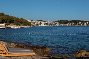 Photo taken at Ulica Vlade Avelinija 10, 21450, Hvar, Croatia with Canon EOS 7D Mark II