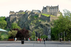 Photo taken at 97-98 Princes Street, Edinburgh, Edinburgh EH2 2ER, UK with Canon EOS DIGITAL REBEL XSi