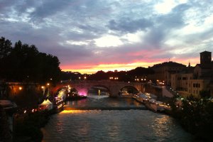 Ponte Palatino, 86, 00186 Roma, Italy