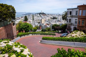 Photo taken at 1042-1060 Lombard Street, San Francisco, CA 94133, USA with FUJIFILM X-T1