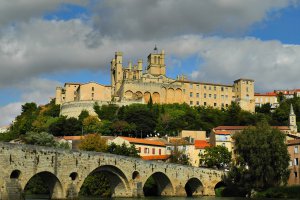 Avenue du Pont Vieux, 34500 Béziers, France