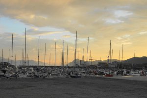 Photo taken at Fannestrandvegen 111, 6419 Molde, Norway with SONY SLT-A77V