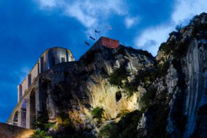 Photo taken at 100-126 Rue Saunerie, 04200 Sisteron, France with NIKON D7000