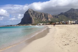 Photo taken at Via Litoranea Lungomare, 91010 San Vito Lo Capo TP, Italy with Apple iPhone 4S