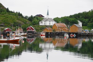 Photo taken at E10 550, 8392 Sørvågen, Norway with SONY SLT-A77V