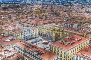 Piazza della Repubblica, 12-13, 50123 Firenze, Italy