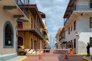 Photo taken at Calle 4a Este, Panamá, Panama with FUJIFILM FinePix X100