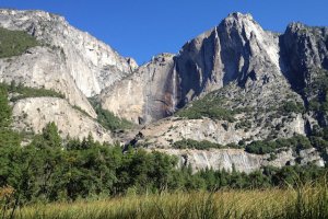 Photo taken at Cook's Meadow Loop, Yosemite Valley, CA 95389, USA with Apple iPhone 4S