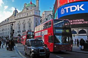 Photo taken at Piccadilly Circus, Soho, London W1D 7ET, UK with Canon PowerShot SX120 IS