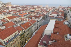 Photo taken at Rua Santa Justa 105, 1100-100 Lisboa, Portugal with Canon PowerShot SX260 HS