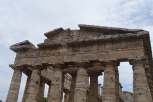 Photo taken at Via Magna Grecia, 578, 84047 Paestum SA, Italy with SONY DSC-HX50V