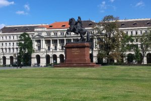 Budapest, Kossuth Lajos tér 6-8, 1055 Hungary