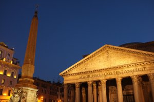 Photo taken at Piazza della Rotonda, 68, 00186 Roma, Italy with FUJIFILM FinePix X100