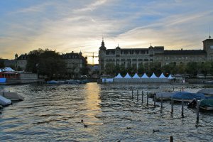 Photo taken at Limmatquai 16, 8001 Zürich, Switzerland with Canon EOS 1100D