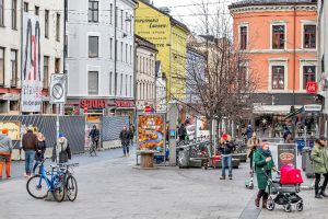 Photo taken at Deli de Luca, 1, Arbeidersamfunnets plass, Pilestredet park, Hausmannskvartalene, St. Hanshaugen, Oslo, 0181, Norway with Canon EOS 6D Mark II