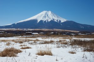 Photo taken at 690 Shibokusa, Oshino-mura, Minamitsuru-gun, Yamanashi-ken 401-0511, Japan with SONY SLT-A99V