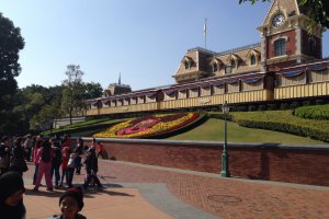 Photo taken at Park Promenade, Hong Kong Disneyland Resort, Hong Kong with Apple iPhone 5