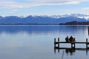 Photo taken at Biersteg, Schloßstraße, Tutzing, Landkreis Starnberg, Upper Bavaria, Bavaria, 82327, Germany with SONY DSC-RX100M4